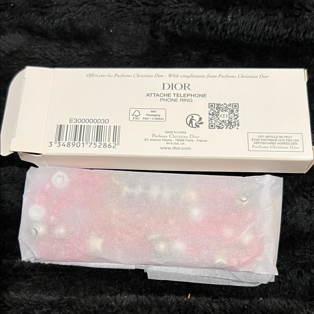Dior Phone Ring with Pink and White Details - Picture 2 of 4
